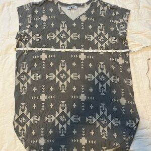 Crazy Train Charcoal Geometric Short Sleeve Top